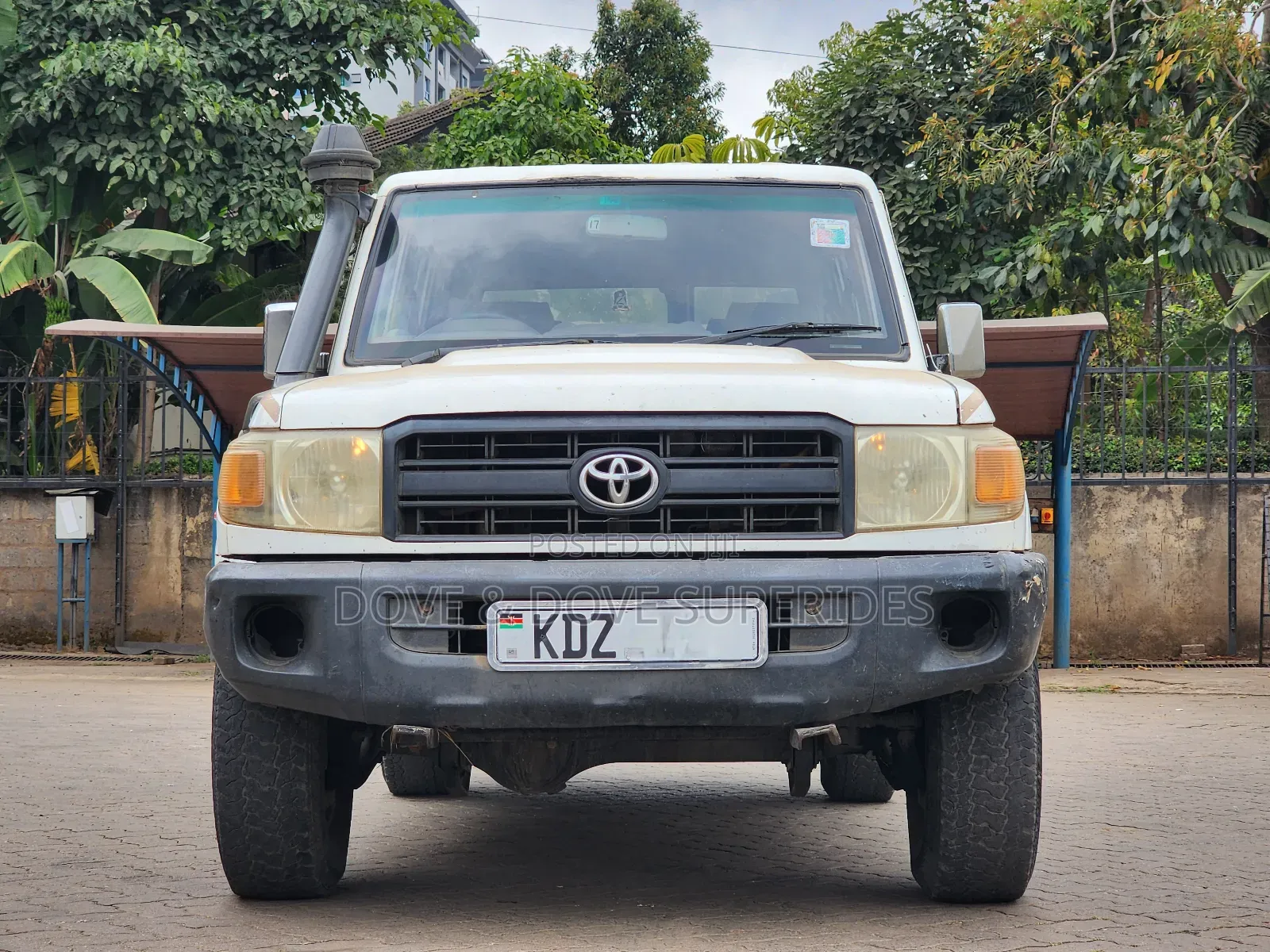 Toyota Land Cruiser Prado 4.0 i 2011 White