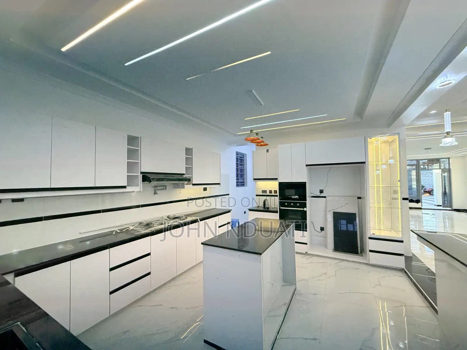 5bdrm Mansion in Mugutha Estate, Kimbo for sale