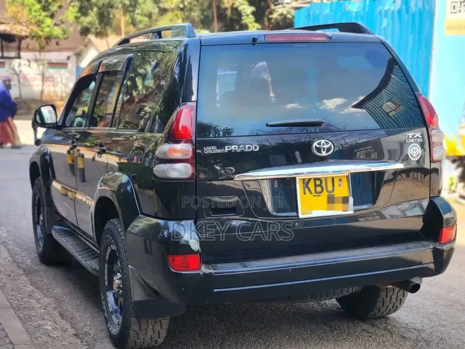 Toyota Land Cruiser Prado 2006 Black