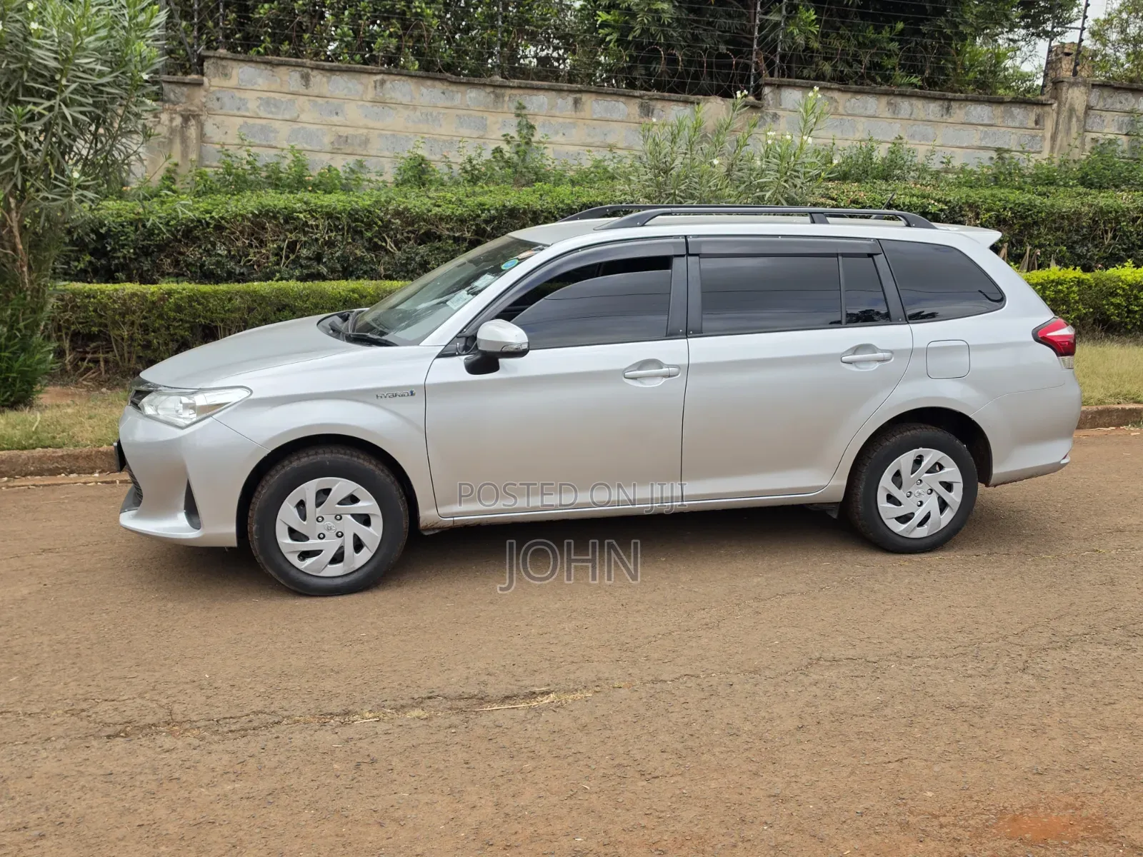 Toyota Corolla Fielder 2017 Silver