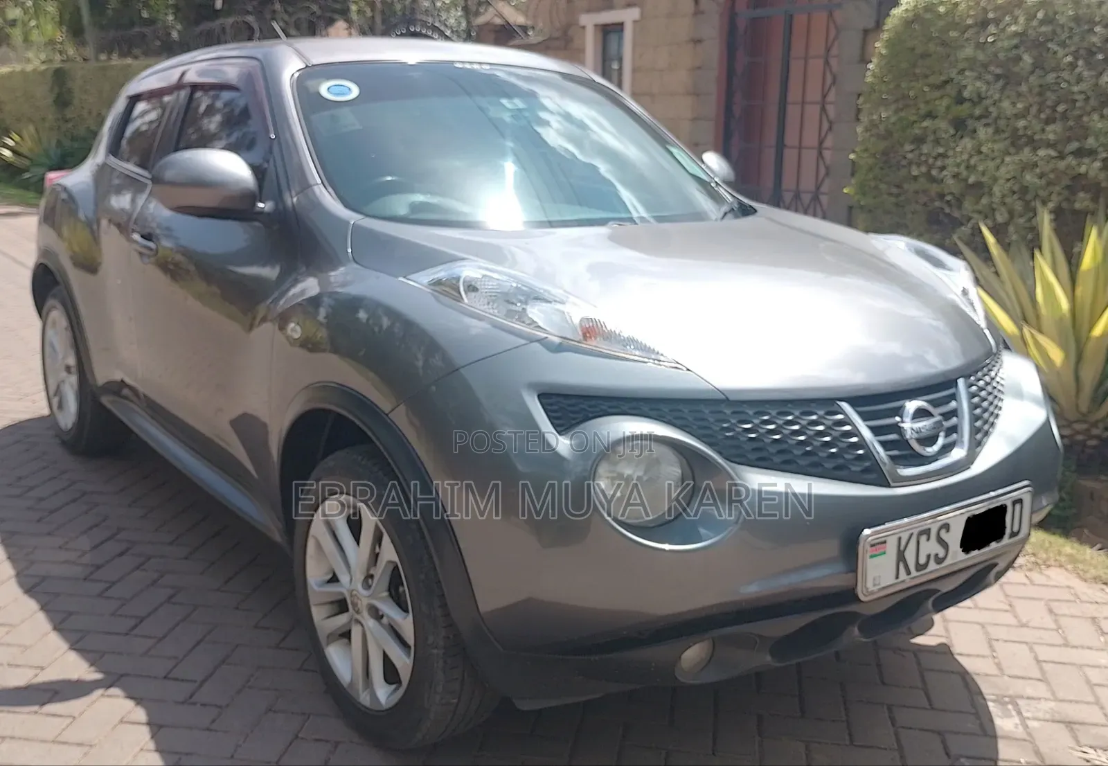 Nissan Juke SV Automatic 2011 Gray
