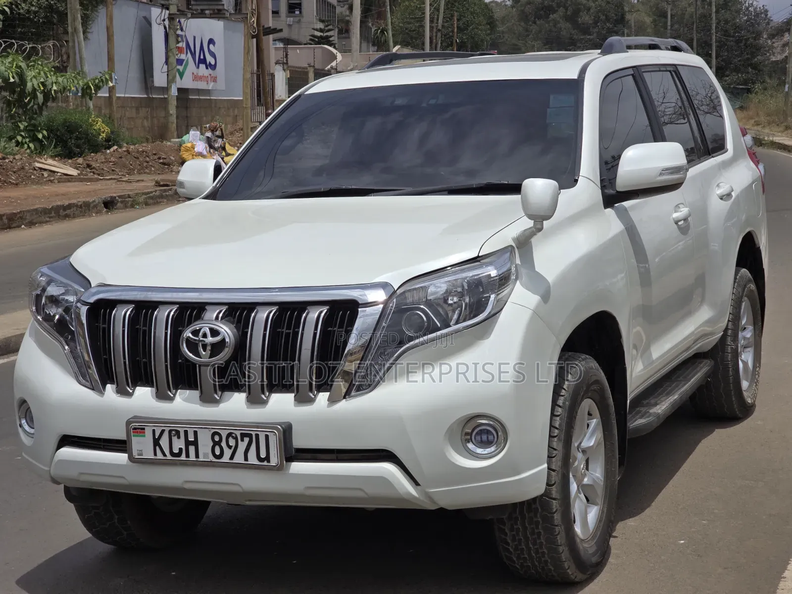 Toyota Land Cruiser Prado 2.7 i 2011 White