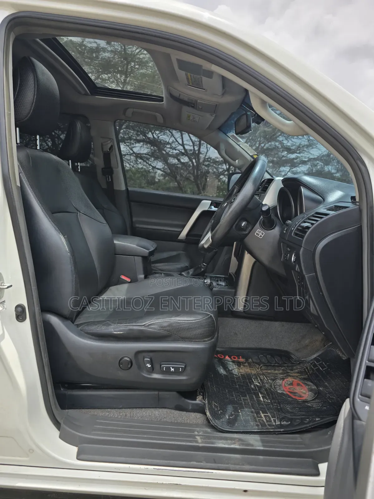 Toyota Land Cruiser Prado 2.7 i 2011 White