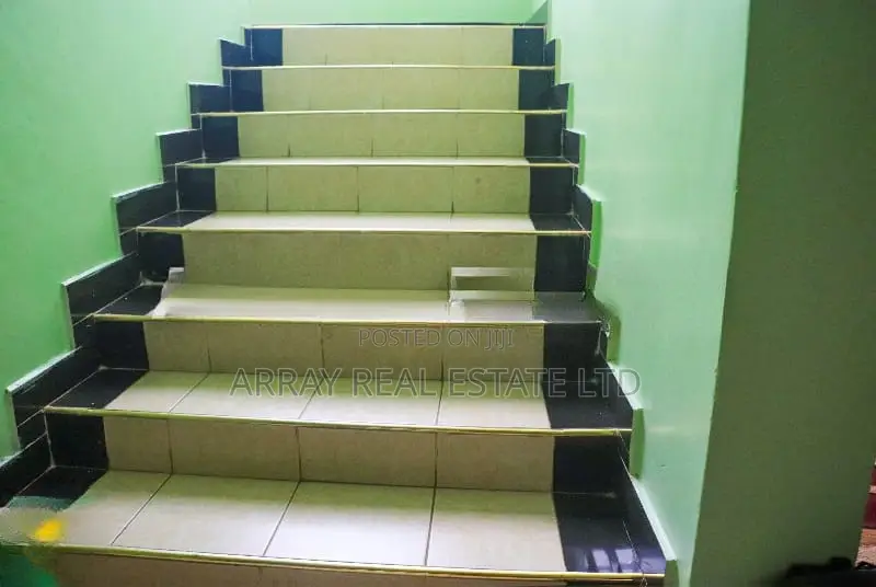 4bdrm Maisonette in Garden Estate, Old Junction for sale
