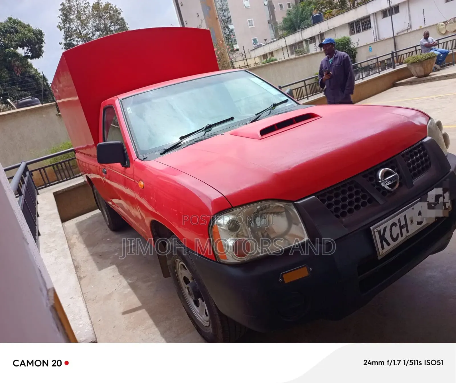 Nissan Hardbody 2009 Red