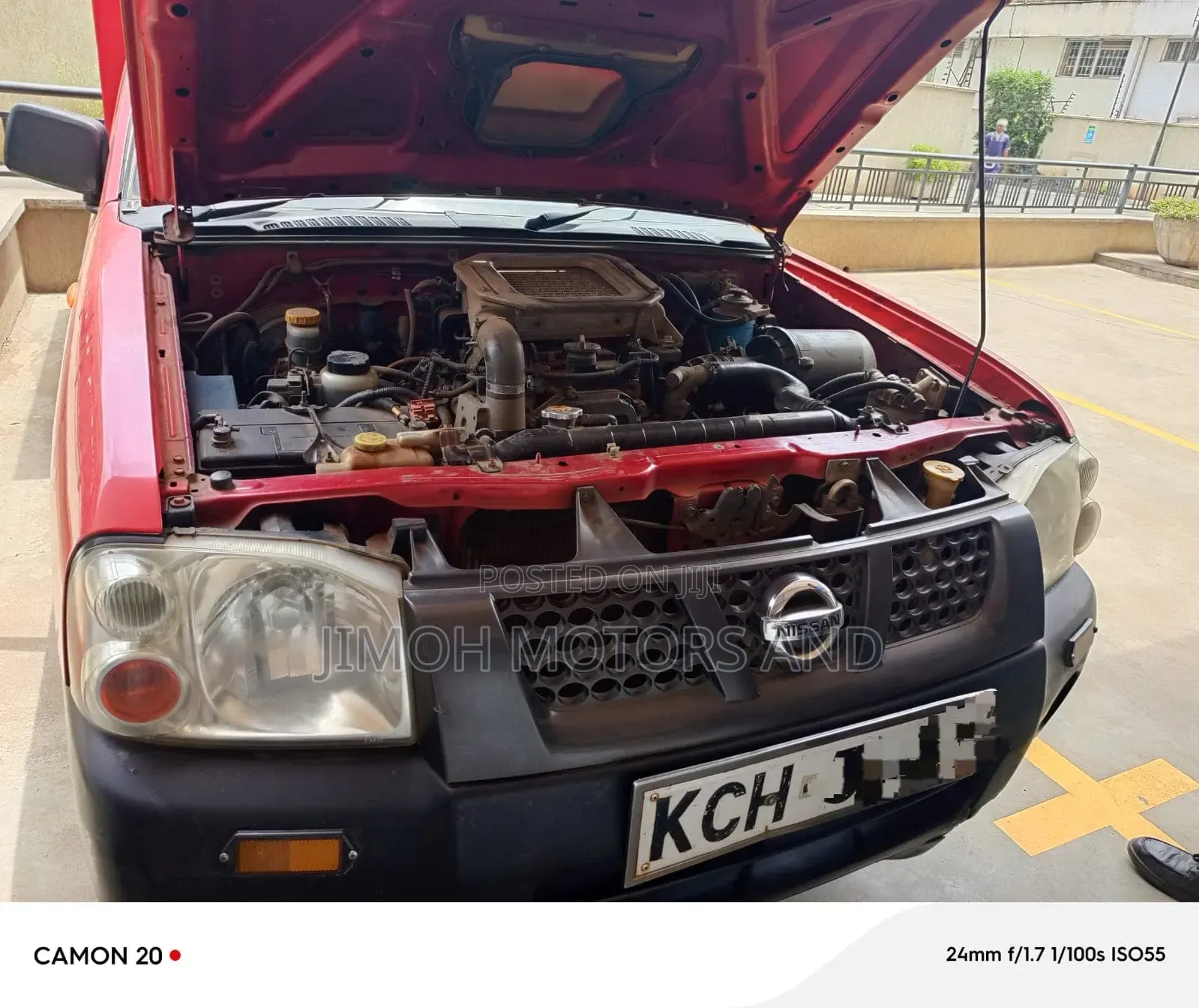 Nissan Hardbody 2009 Red