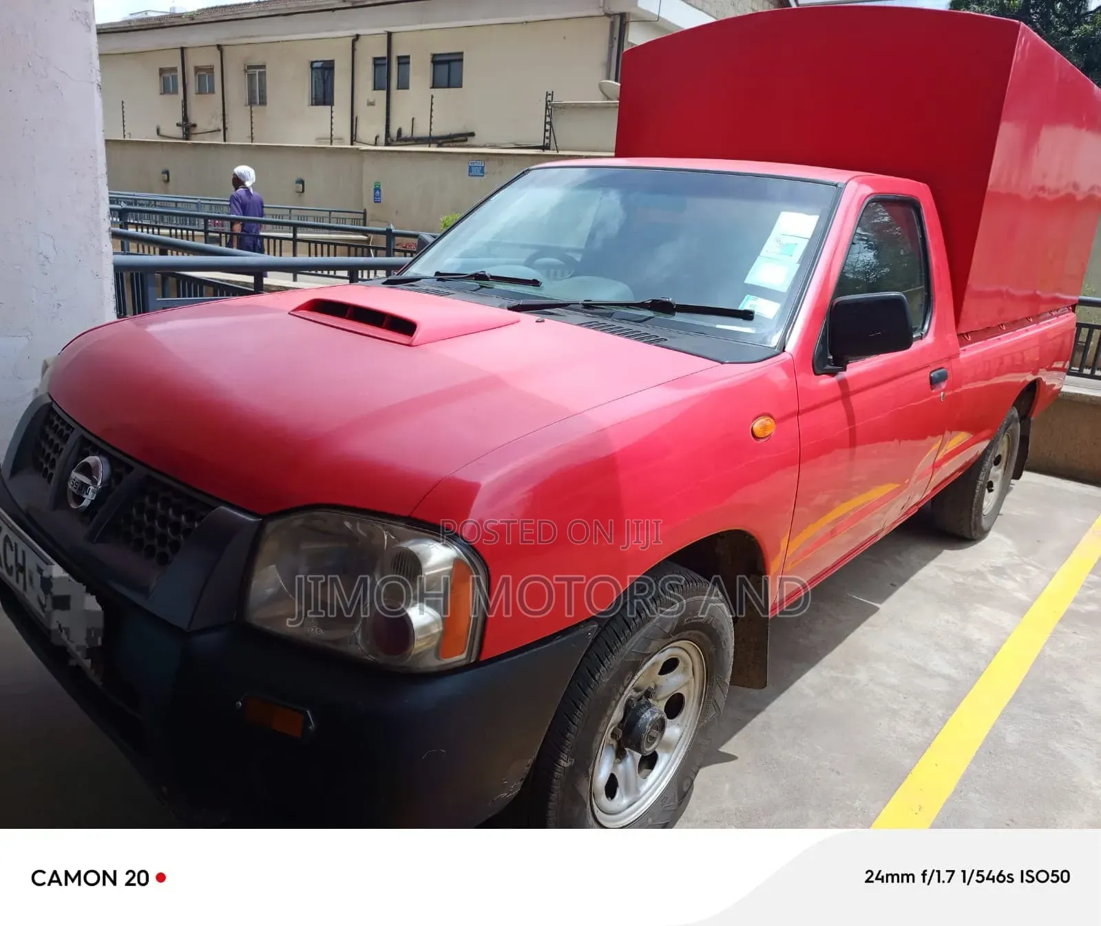 Nissan Hardbody 2009 Red