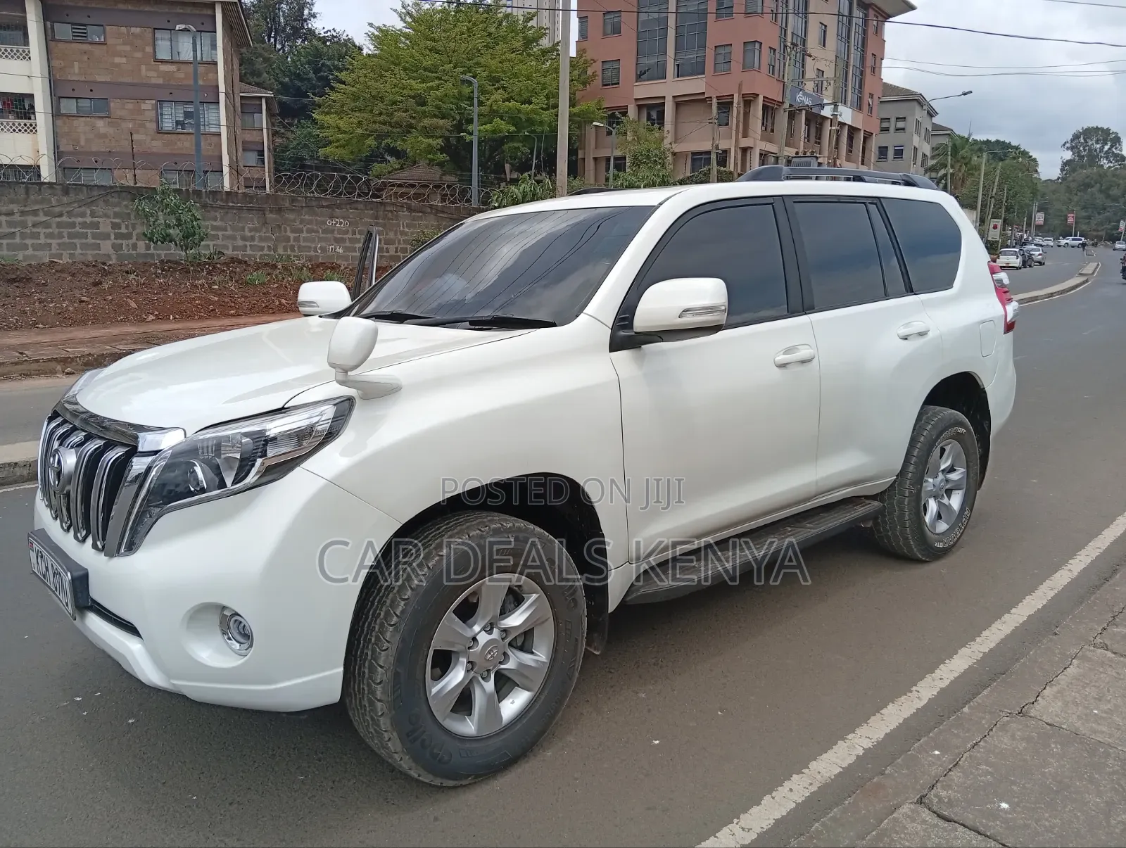 Toyota Land Cruiser Prado 2.7 i 2011 White