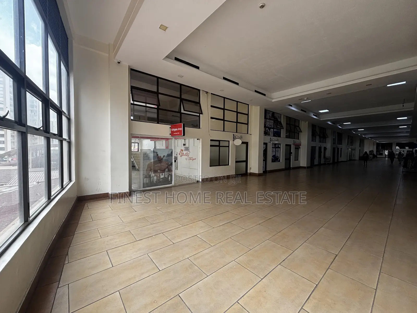 Commercial Space to Let