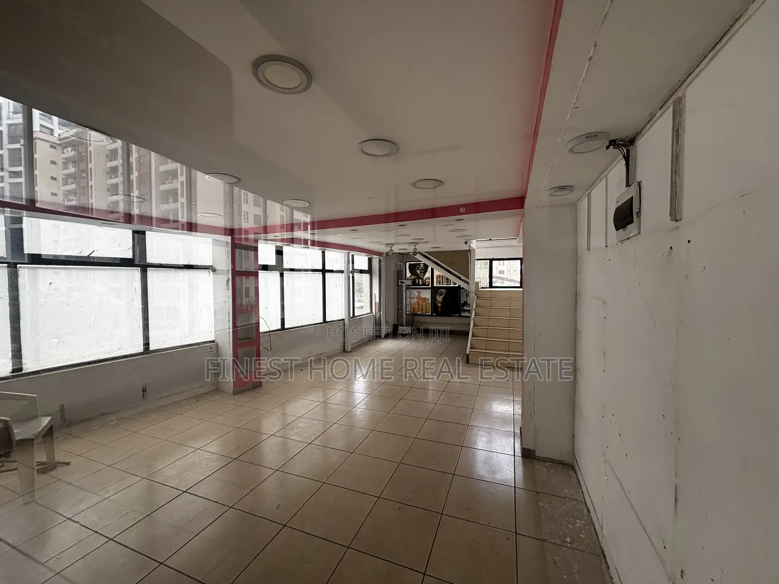 Commercial Space to Let