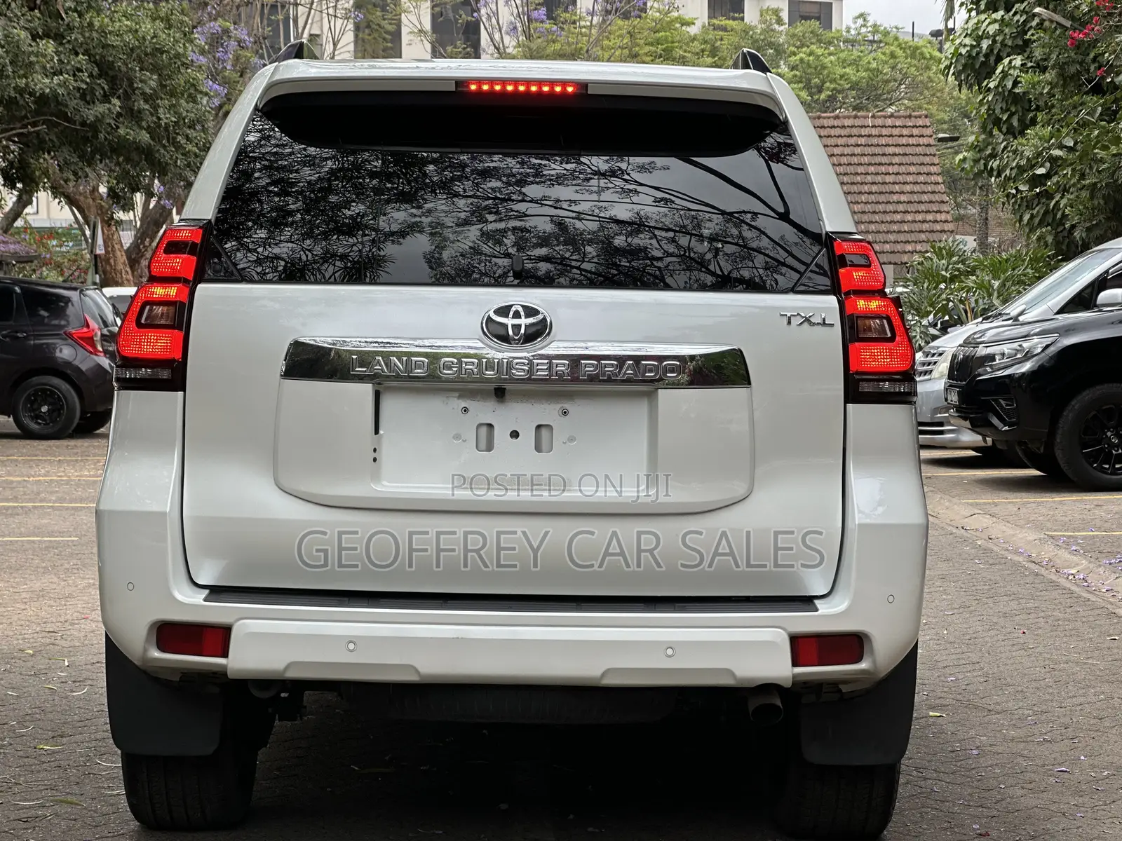 Toyota Land Cruiser Prado 2.8 2020 Off white