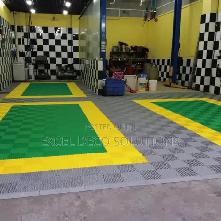 Garage Floor Tiles 40x40cm Heavy Duty Open Grid