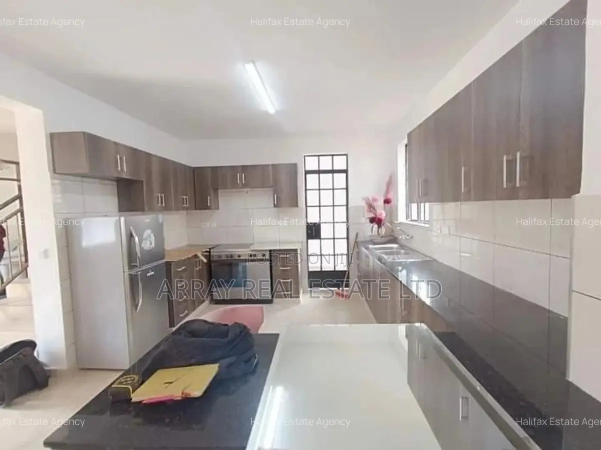 4bdrm Maisonette in Preston Valley, Kwa Kairu for sale
