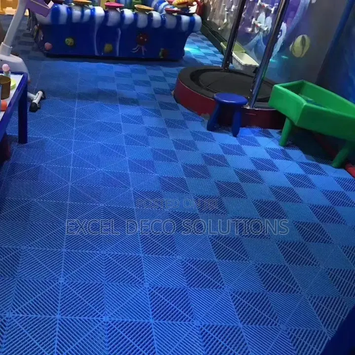 Interlocking Garage Floor Tiles for Workshops