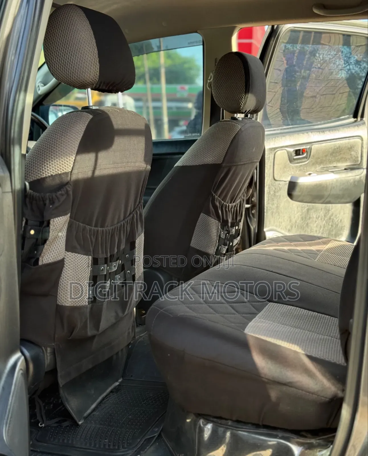 Toyota Hilux 2015 Black