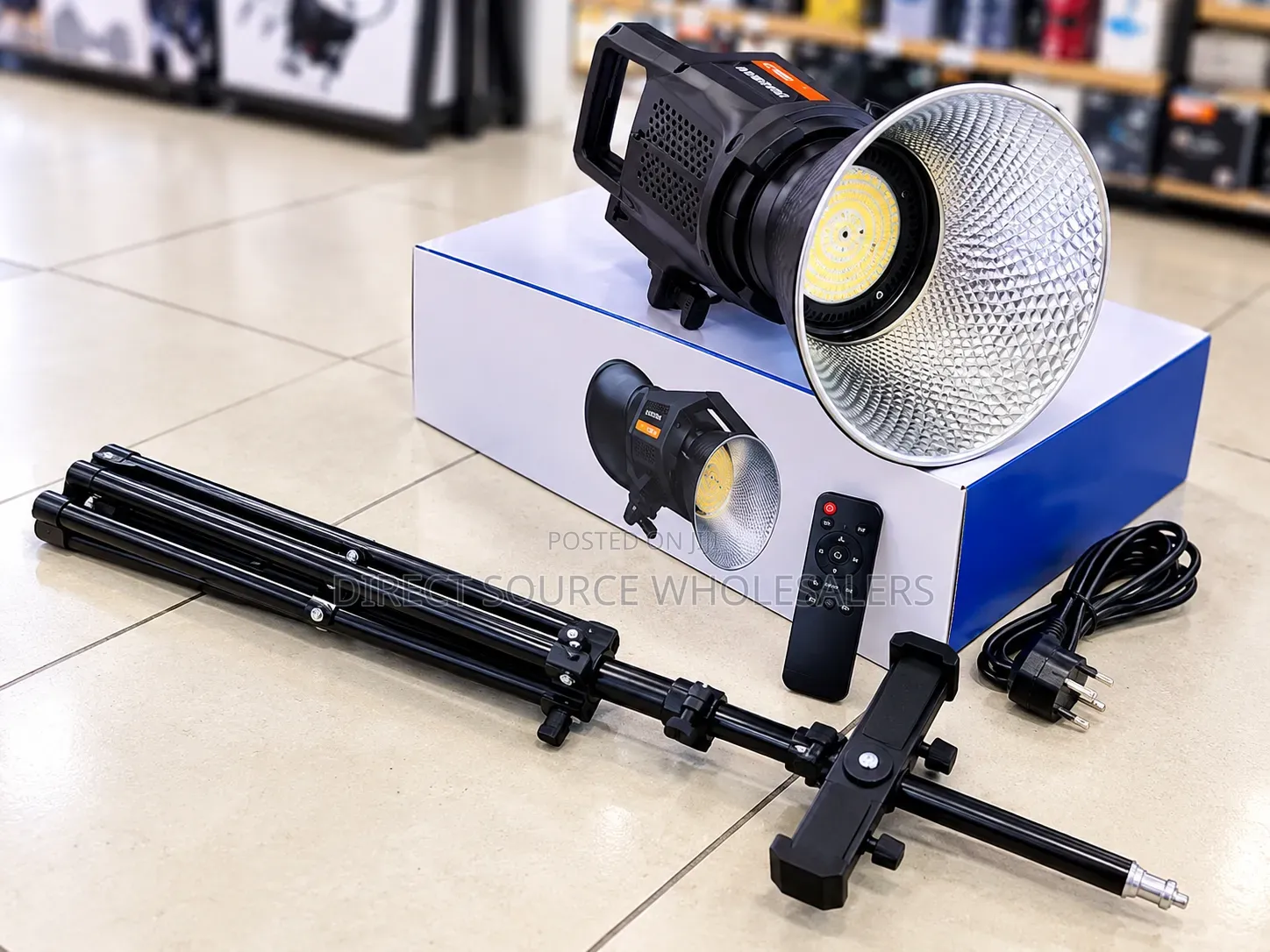 YM-600S Professional LED Video Light – Complete Lighting Kit