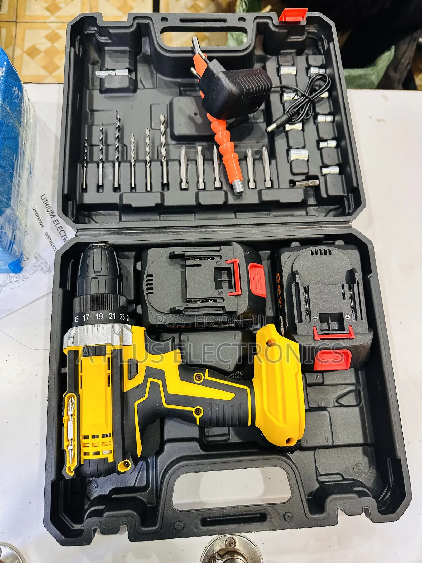 26pc Hand Drill Screw Set (With 2 Rechargeable Batteries) – DIY Elec