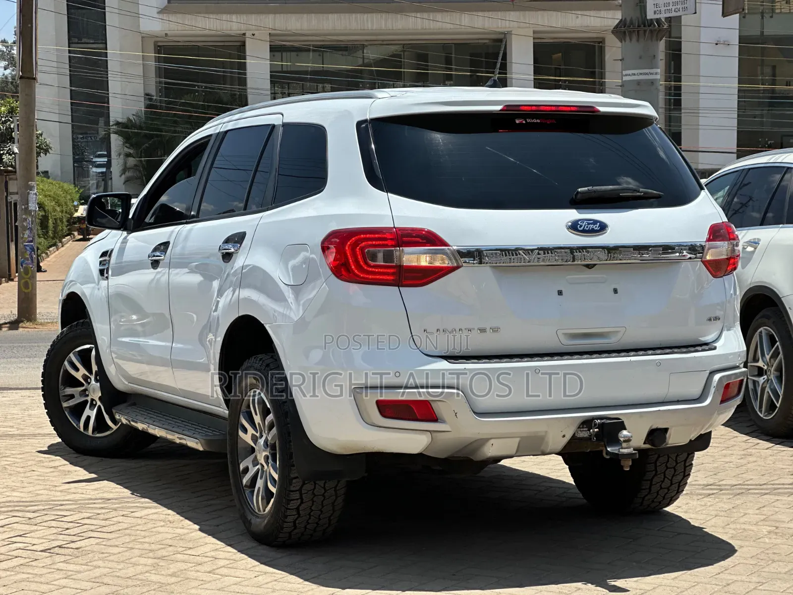 Ford Everest 2019 White