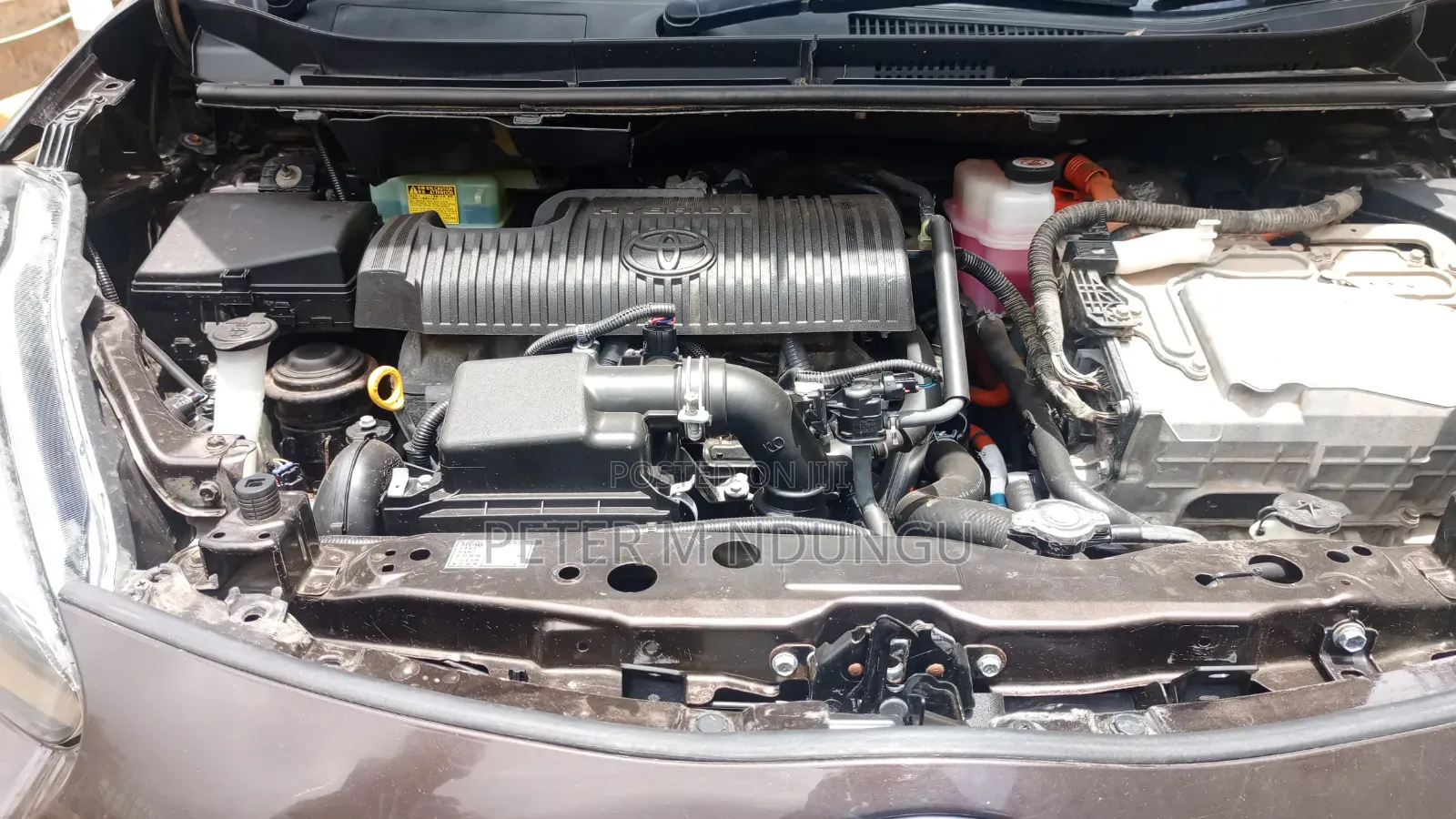 Toyota Sienta 2017 Maroon
