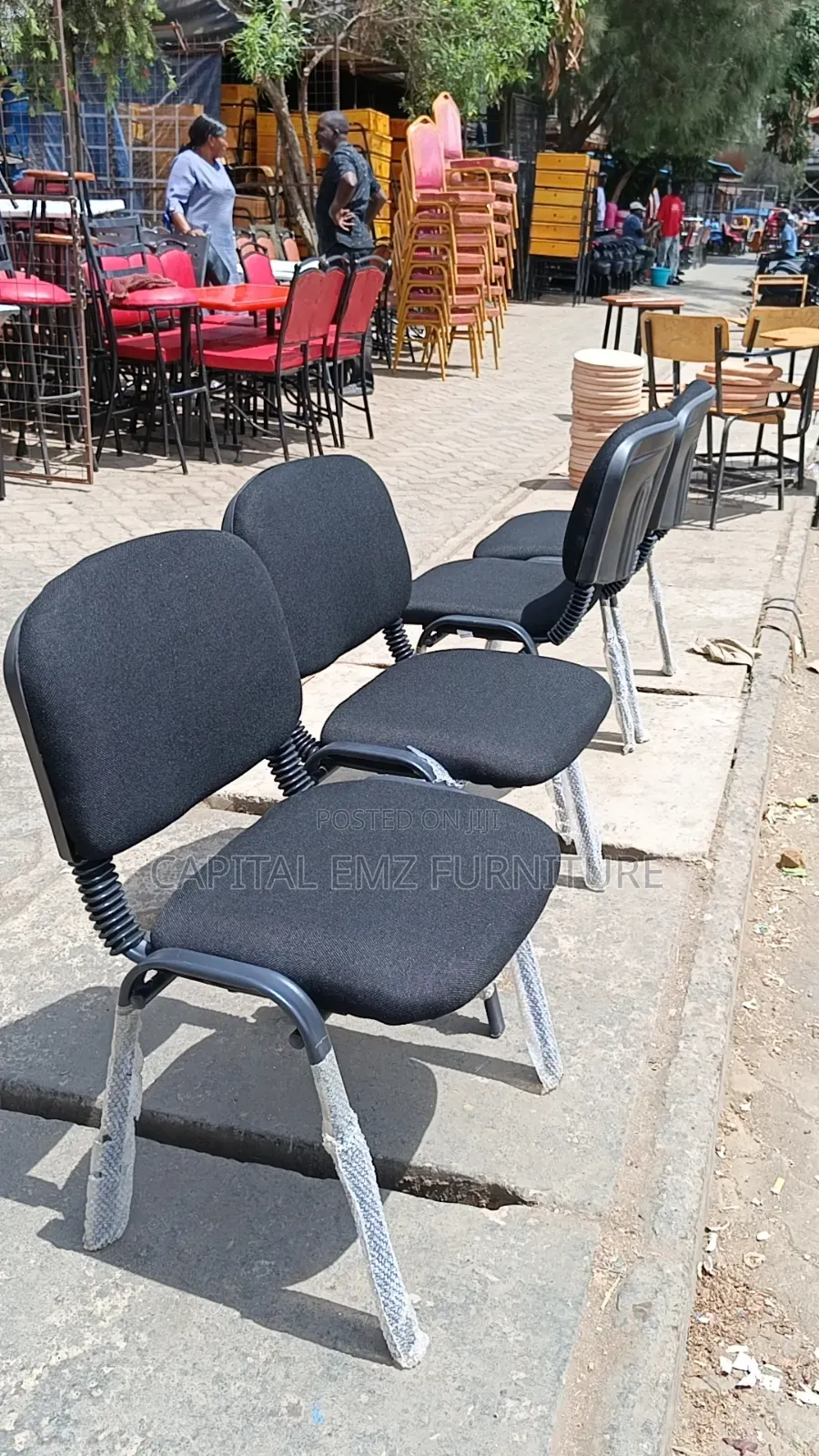 Cute Waiting Chairs