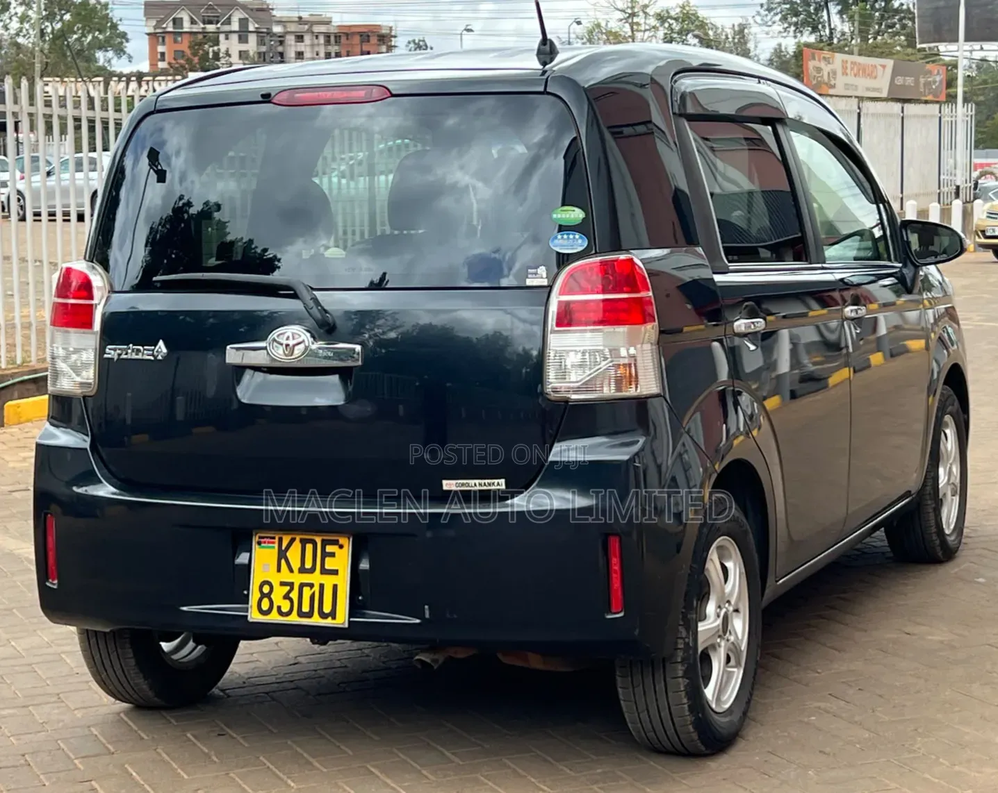 Toyota Spade 2015 Black