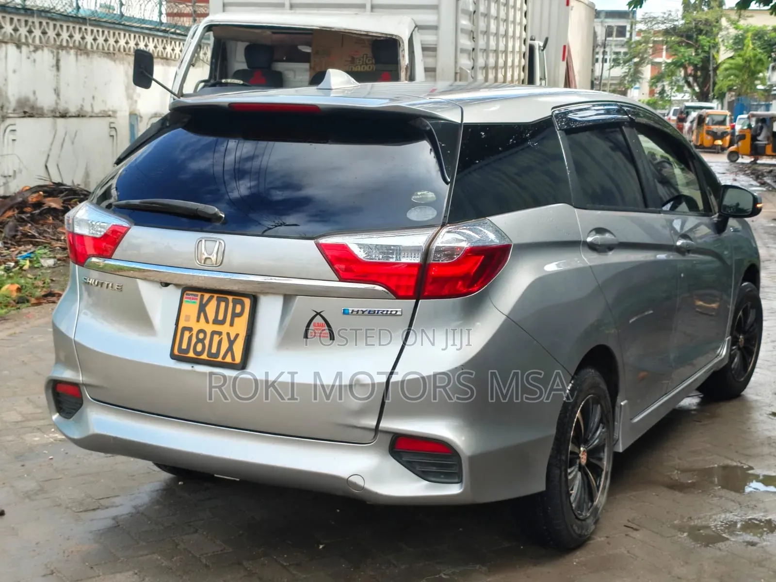 Honda Shuttle 2016 Silver