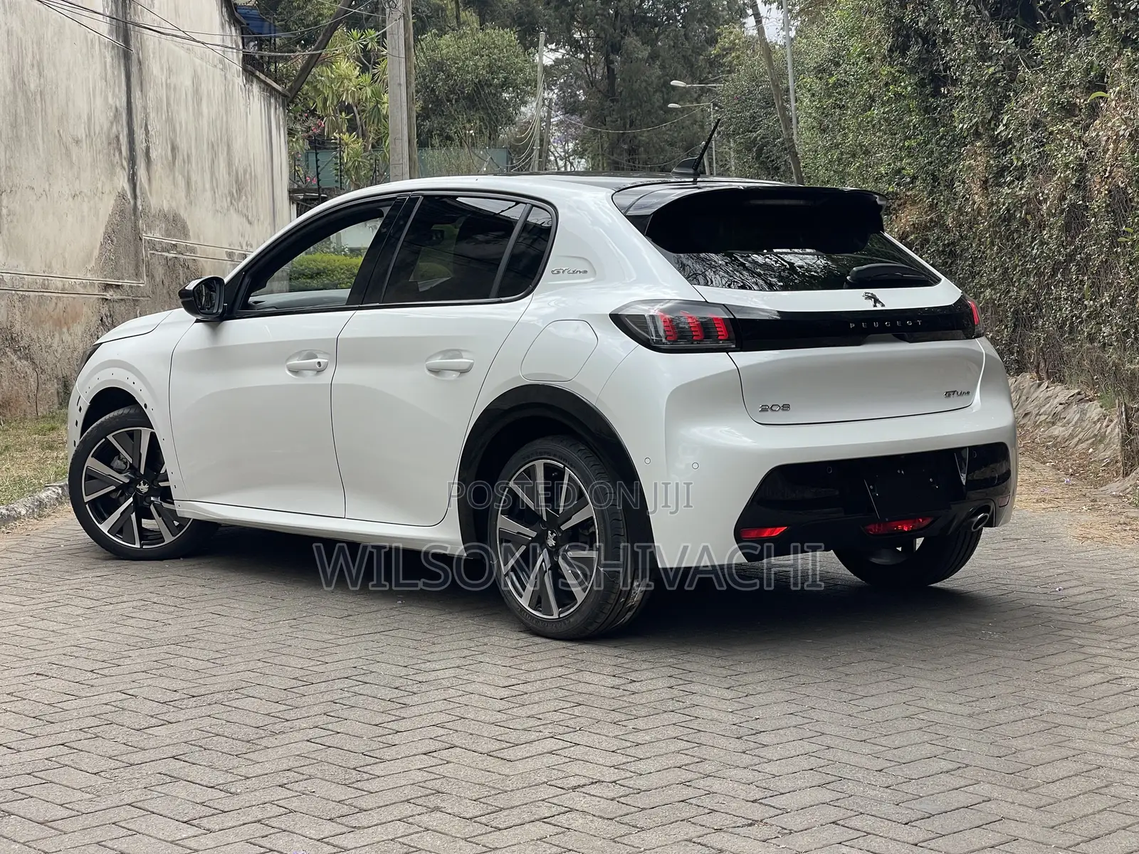 Peugeot 208 2021 White