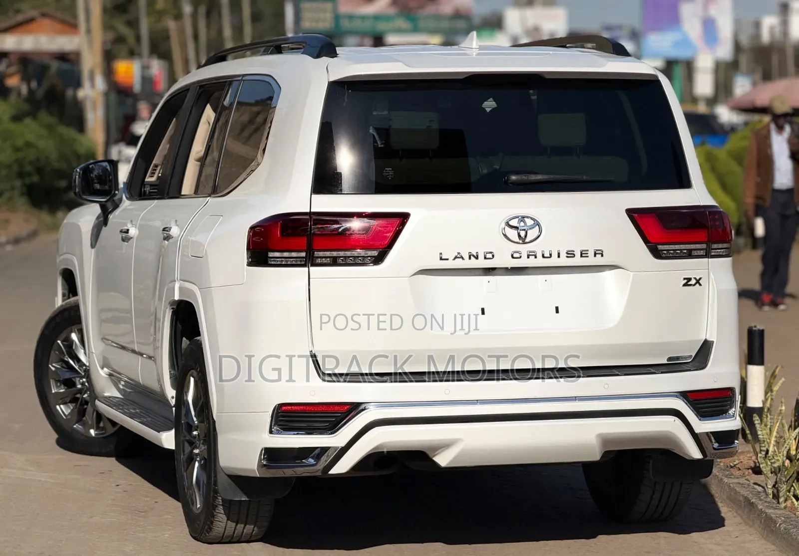 Toyota Land Cruiser 2022 White
