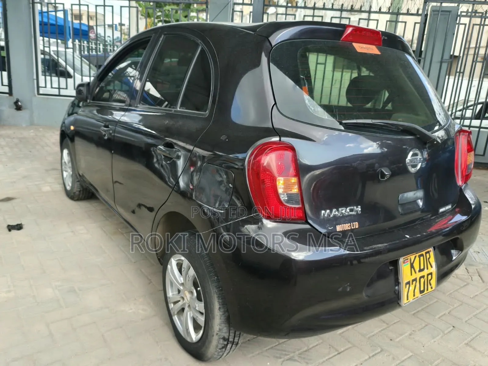 Nissan March 2017 Black