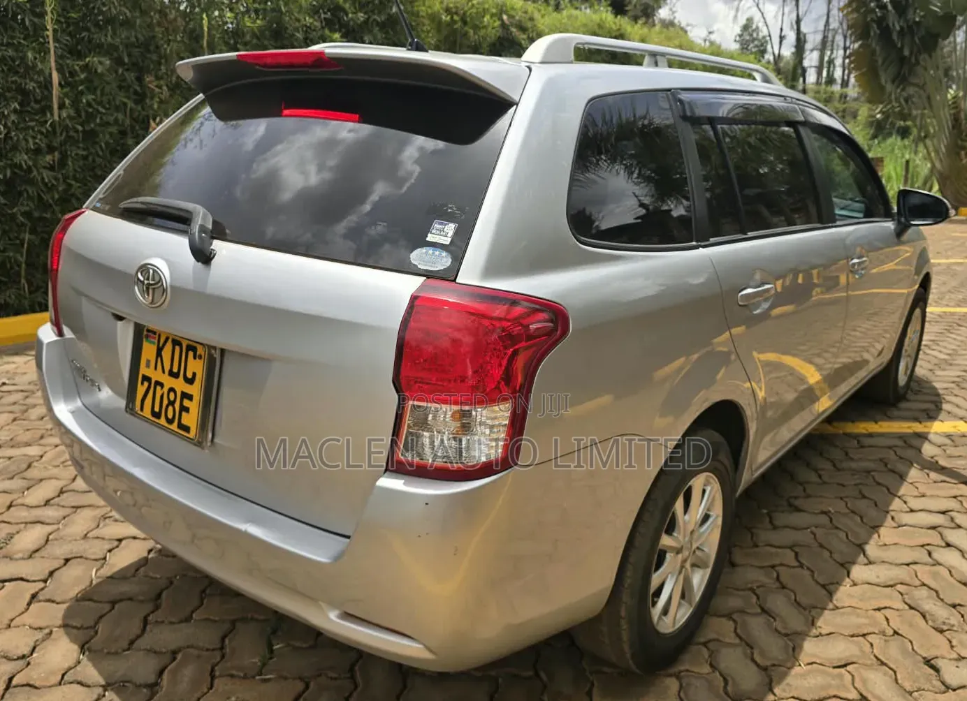Toyota Corolla Fielder 2014 Silver