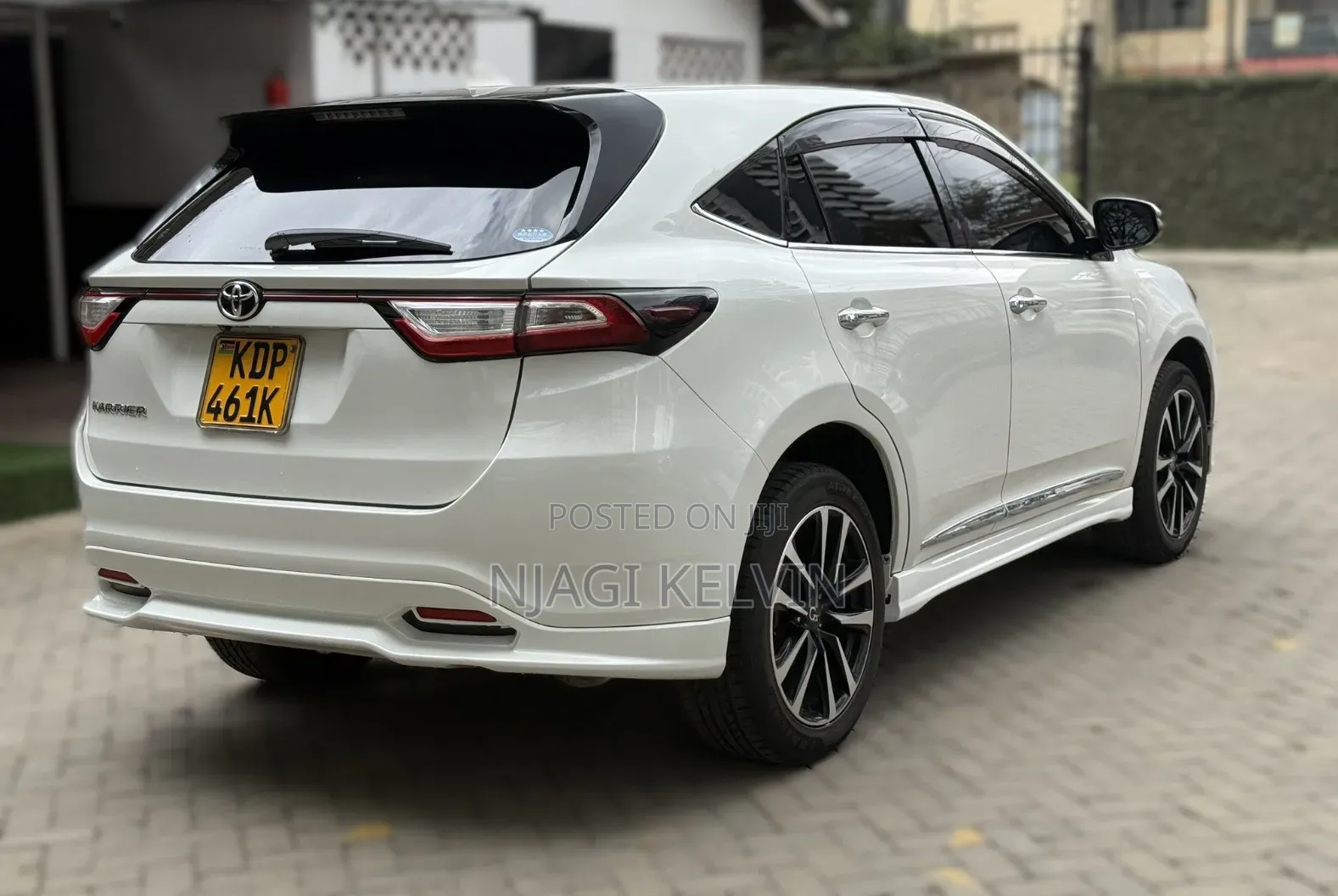 Toyota Harrier 2.0 2018 White