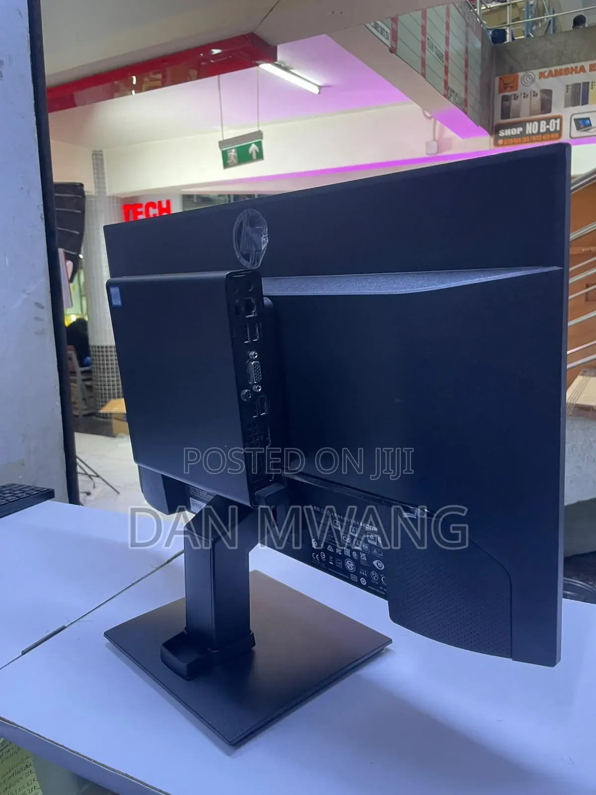 Desktop Computer HP EliteOne 800 8GB Intel Core i5 SSD 256GB
