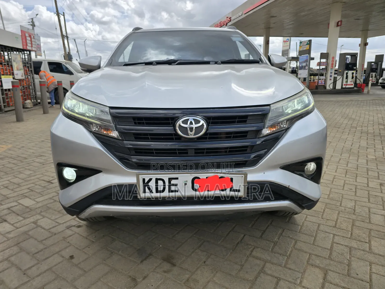 Toyota Rush 2021 Silver
