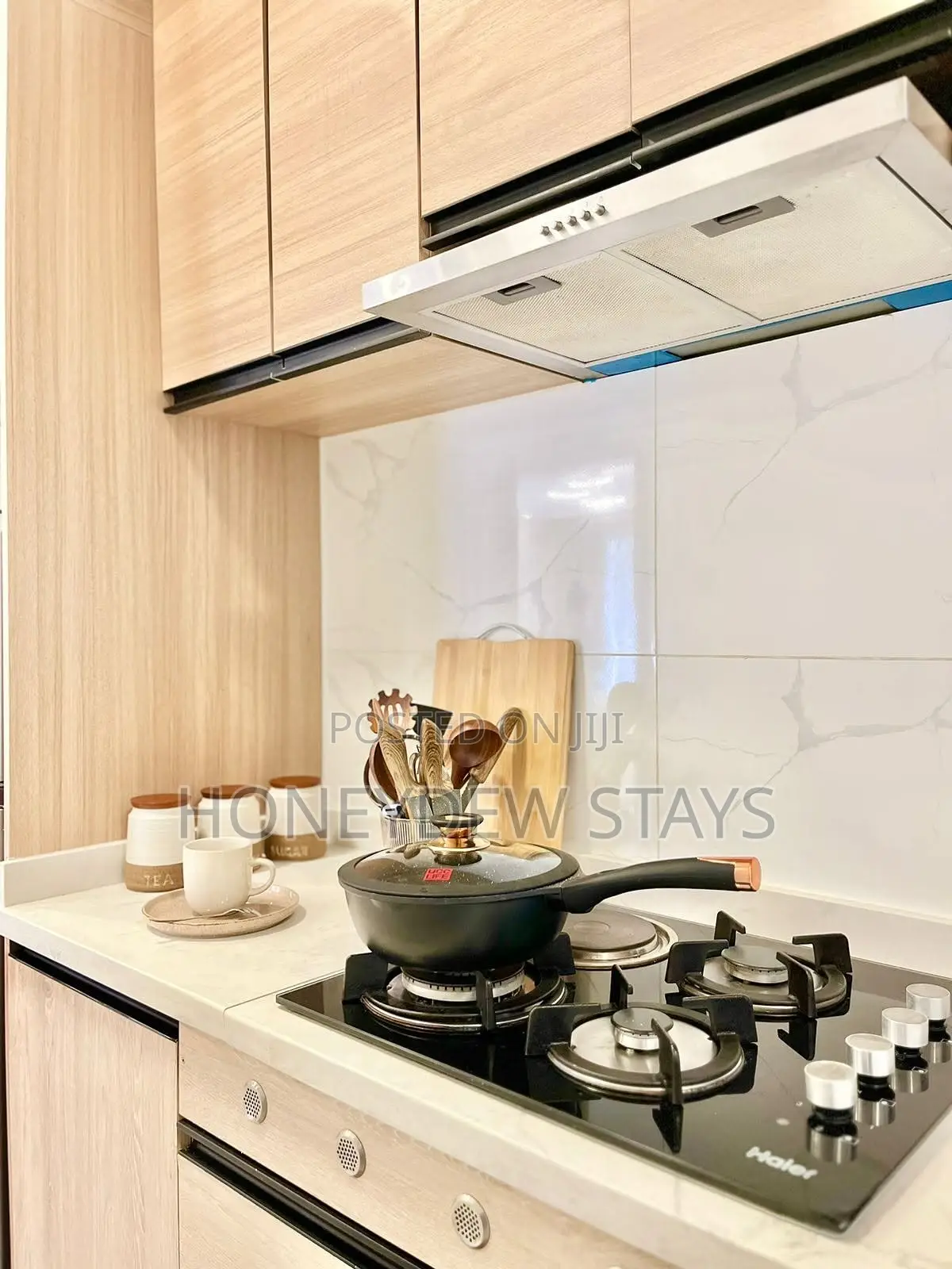 Furnished 2 Bedroom Apartment Riverside | Pool, Gym & Great Views