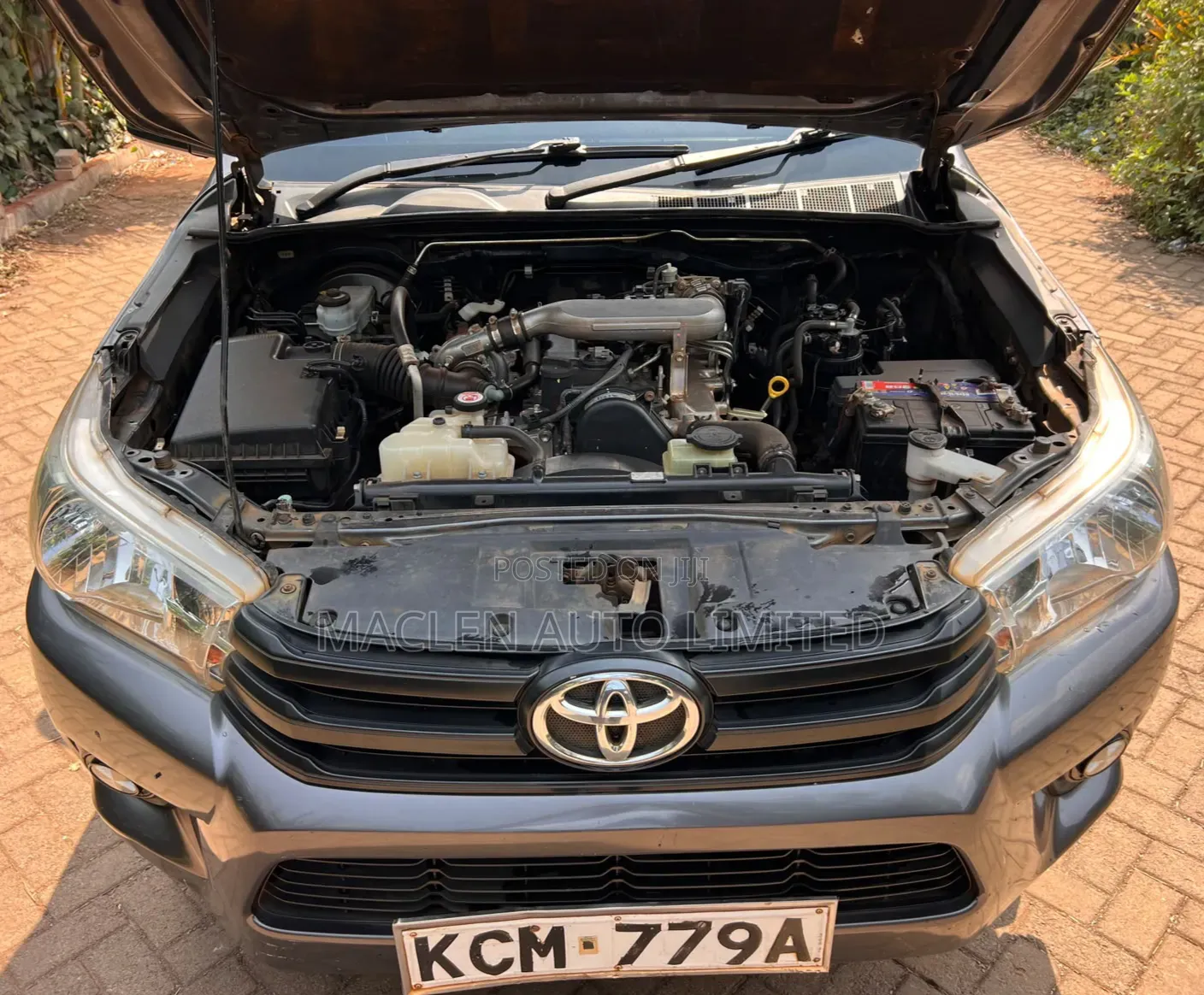 Toyota Hilux 2017 Gray