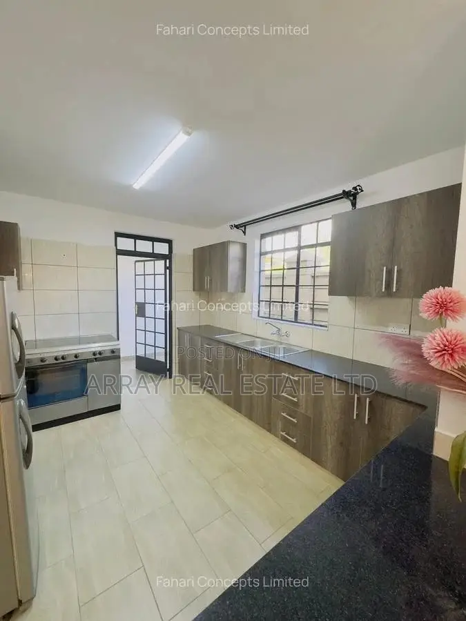 4bdrm Townhouse/Terrace in Katani for sale