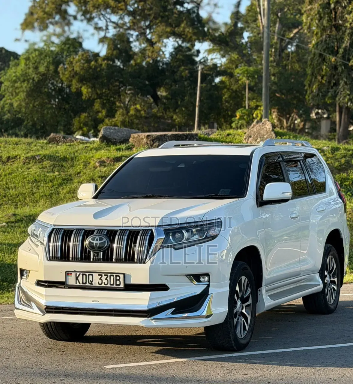 Toyota Land Cruiser Prado 2017 White
