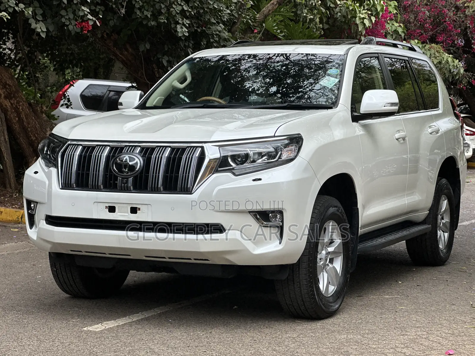 Toyota Land Cruiser Prado 2.8 2022 White