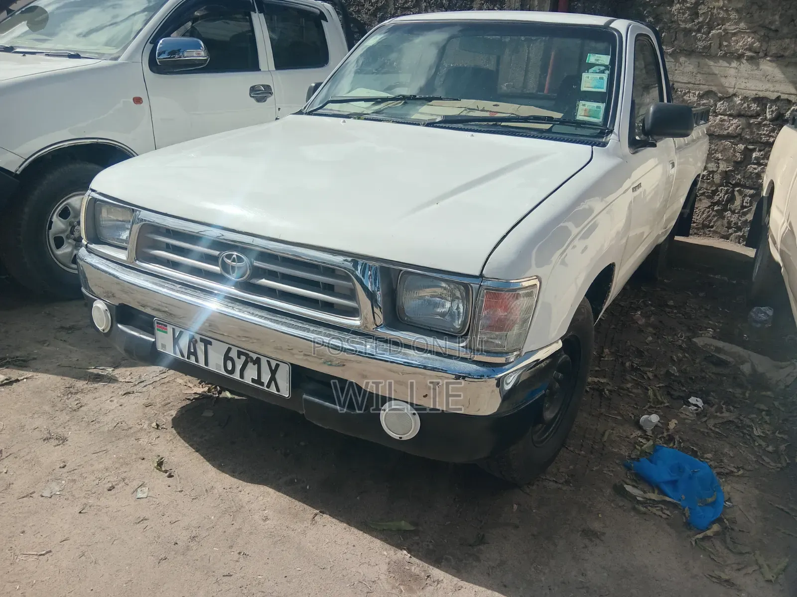 Toyota Hilux 2.5 Cab 2005 White