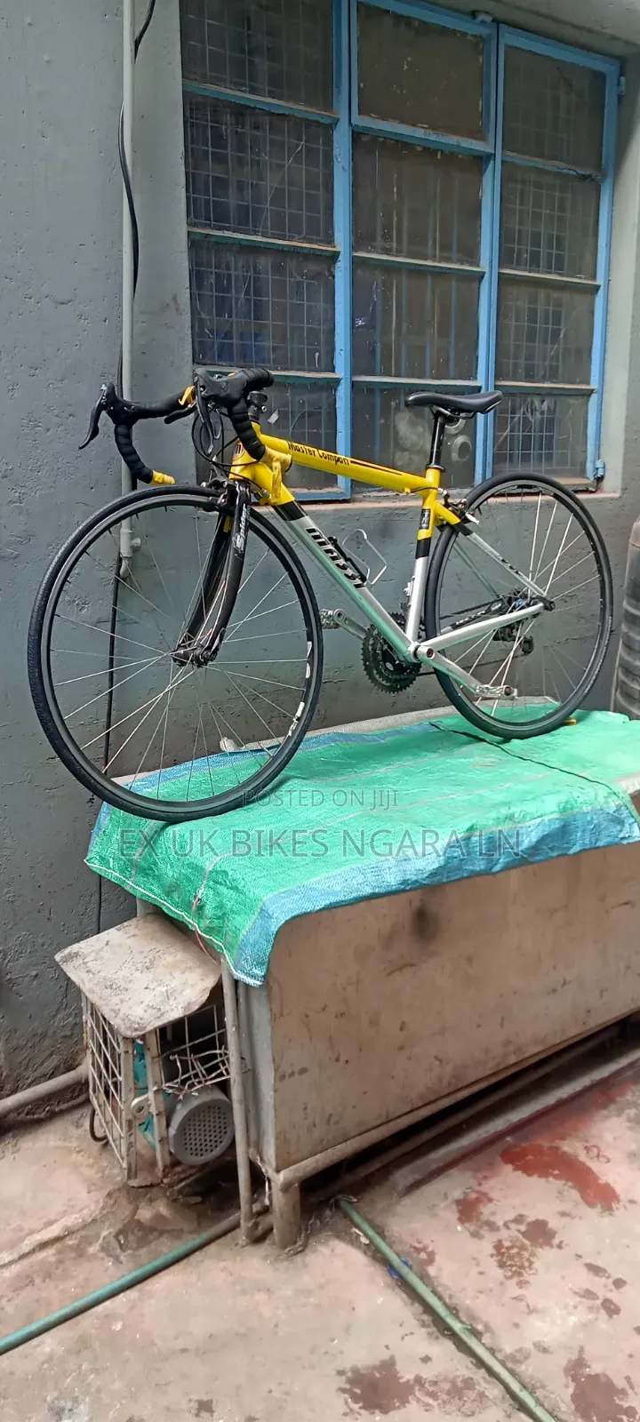 Ex UK Massi Master Compact Roadbike, Speed 10*3,carbon Fork