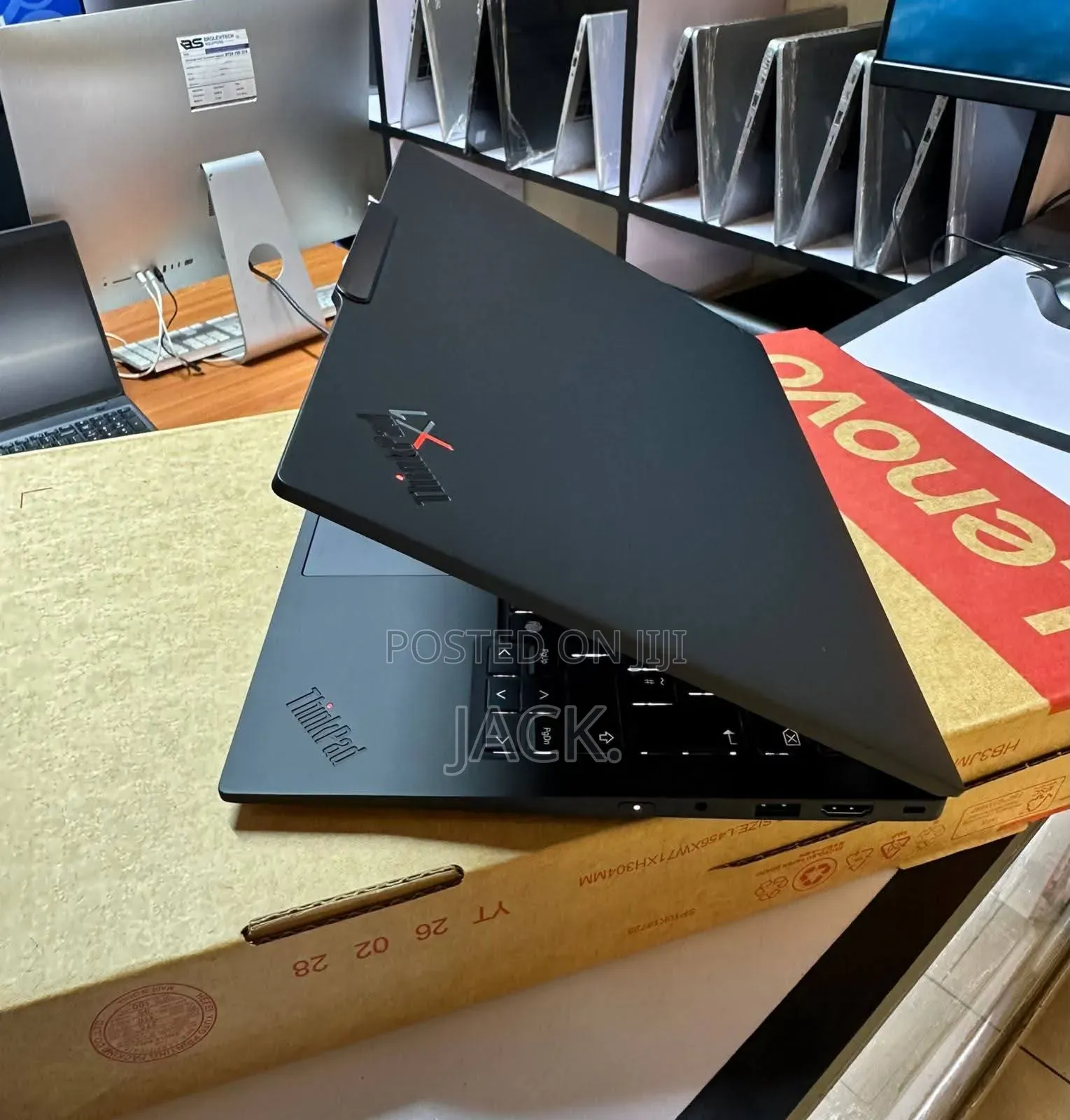 New Laptop Lenovo ThinkPad X1 Carbon 32GB Intel Core Ultra 7 SSD 1T