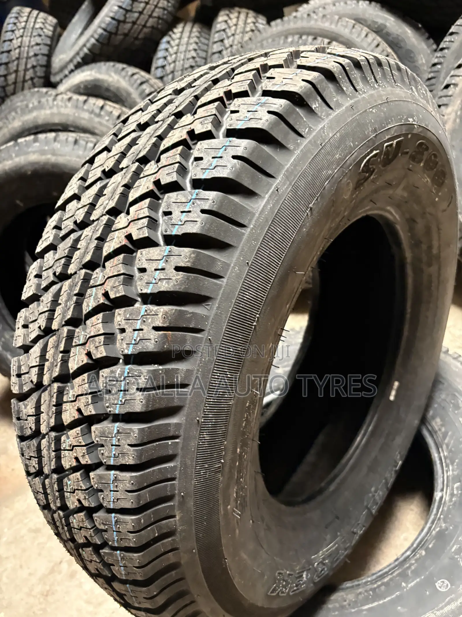 235/75r15C Maxtrek Tyre