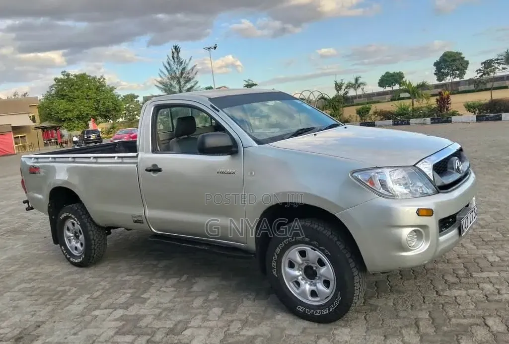 Toyota Hilux 2.5 Cab 2005 Silver