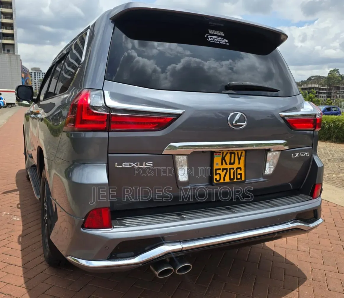 Lexus LX 2016 Gray