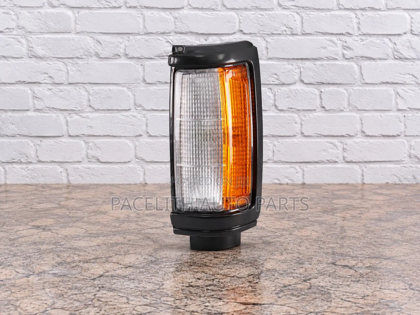 Casp Corner Lamp / Light Mitsubishi L200 K14 1983 - 1994