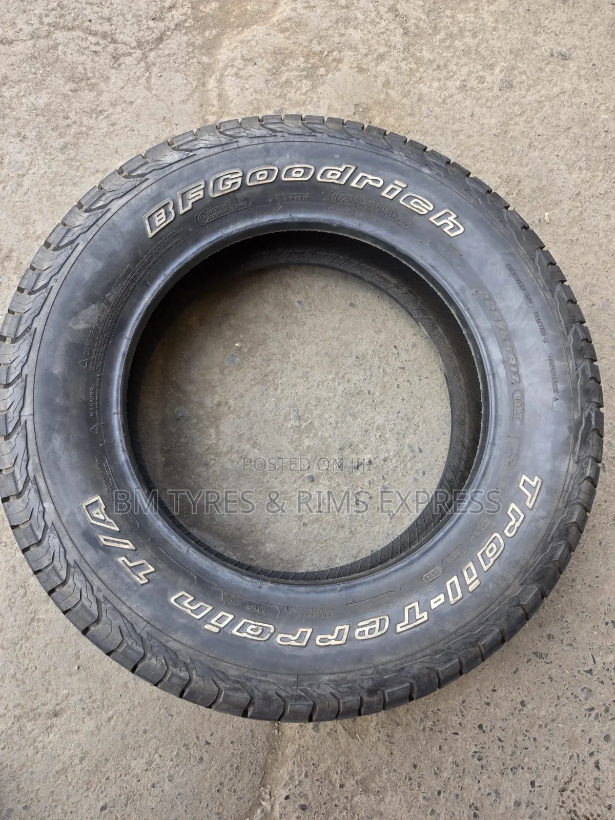 225 /65 R17 Bf Goodrich (Usa)