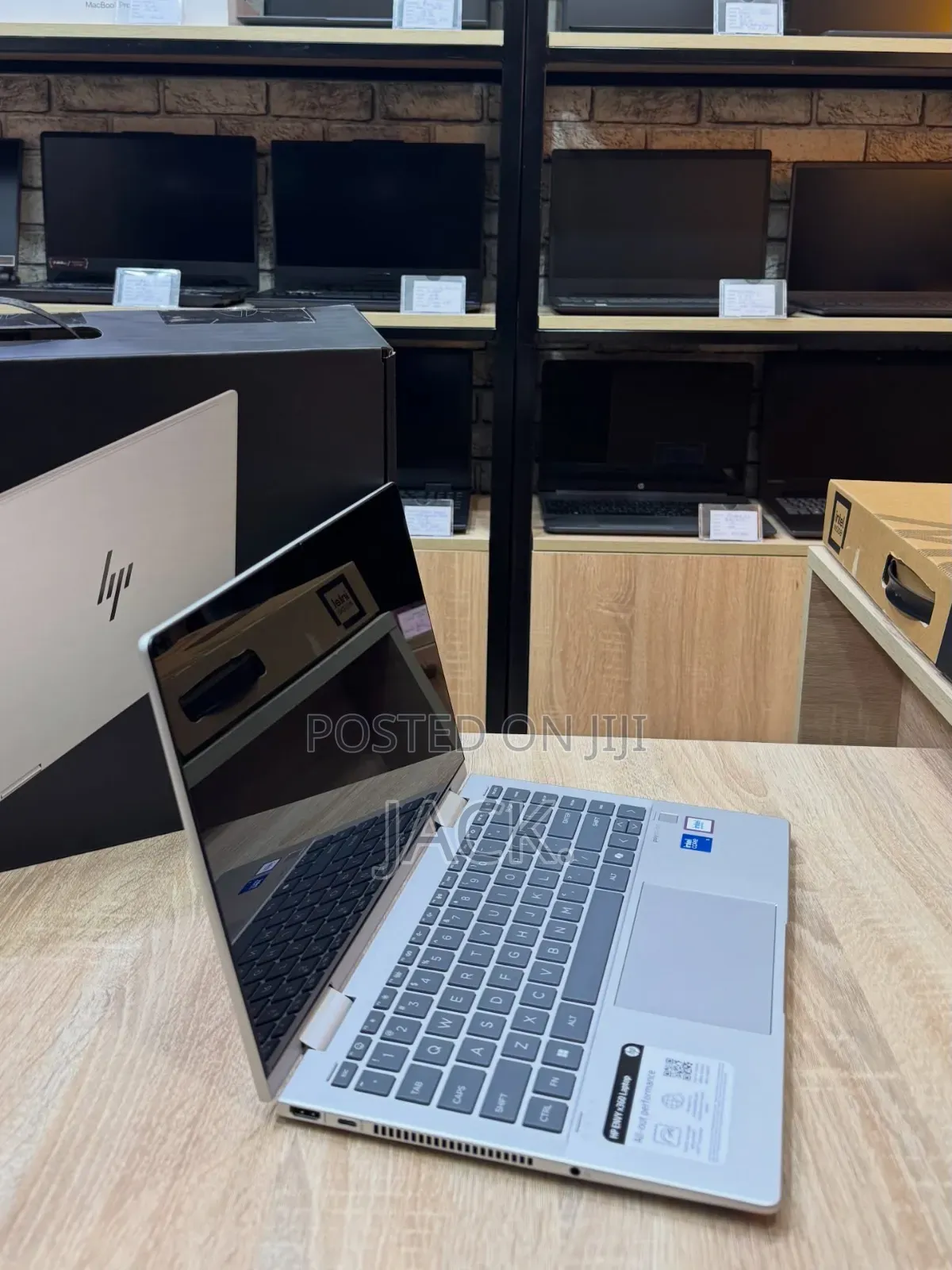 Laptop HP Envy x360 13z 8GB Intel Core i7 SSD 512GB