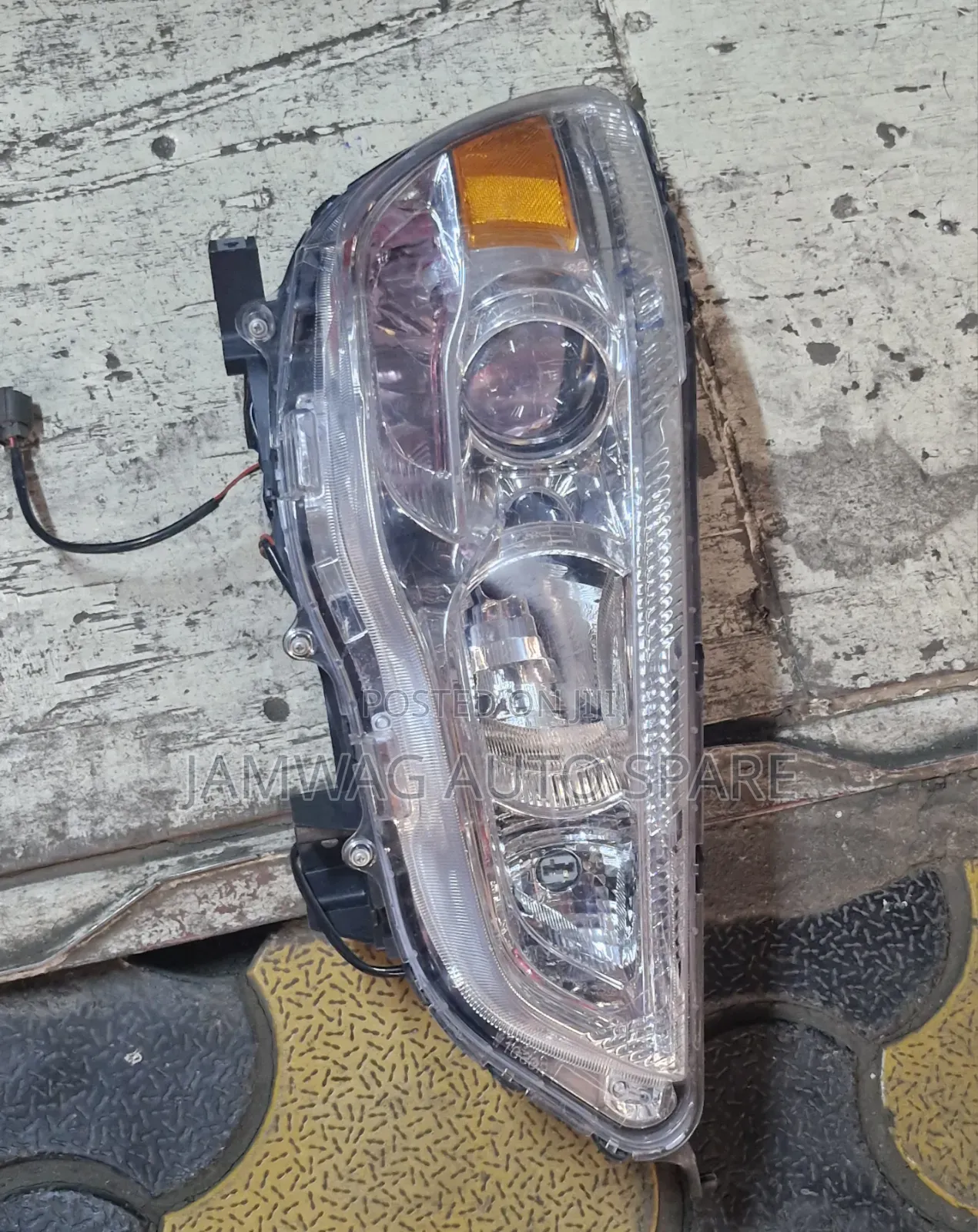 Mitsubishi RVR Non Xenon Headlights