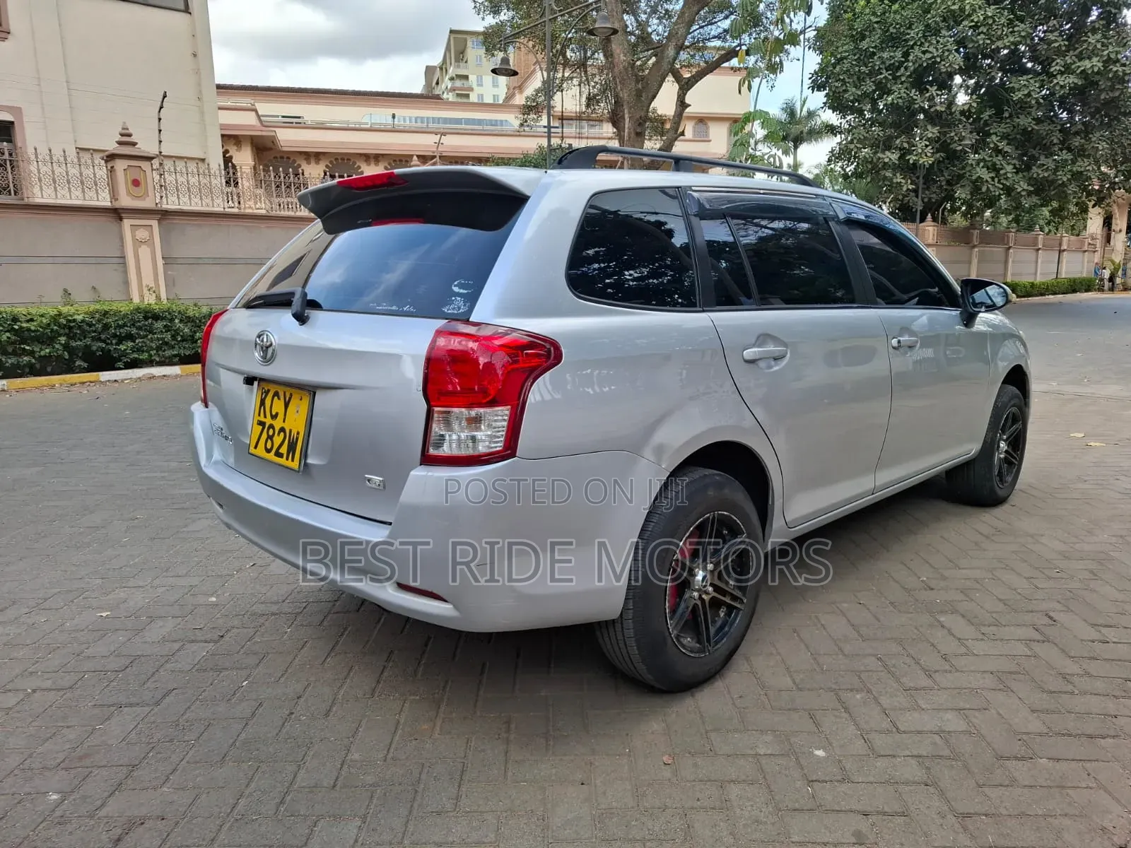Toyota Corolla Fielder 1.5 Petrol FWD 2013