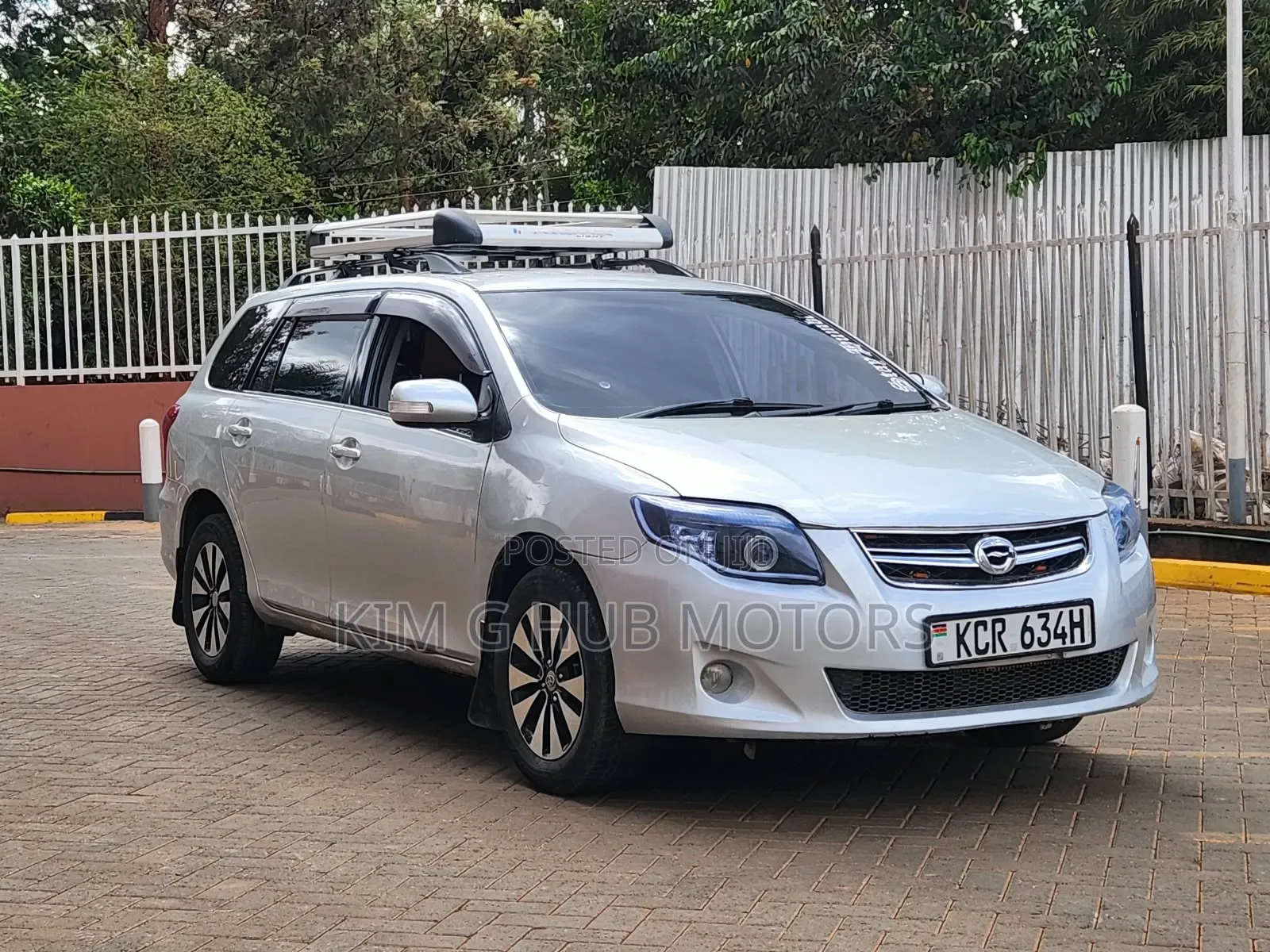 Toyota Corolla Fielder 2011 Silver